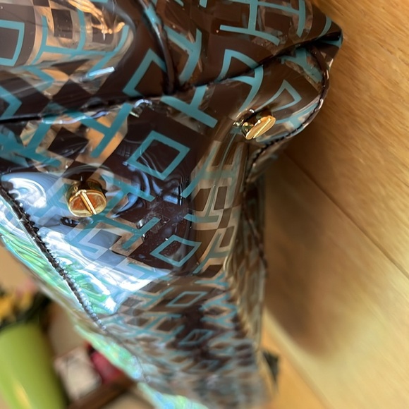 Tory Burch logo clear plastic handle tote bag with attached zip wallet pouch GUC - Picture 7 of 13